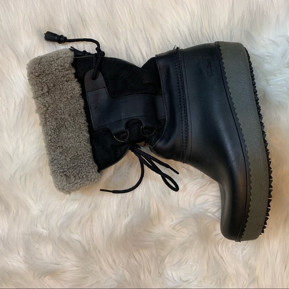 LL Bean Winter Boots - Picture 10 of 12